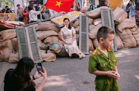 Hà Nội những ngày này: Ai cũng được sống trong ký ức hào hùng của tháng 10 lịch sử