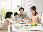 Sức khỏe - 3 tránh 4 nên giúp trẻ tránh xa bệnh dịp nghỉ Tết, một việc không liên quan tới ăn uống lại cực có lợi cho trẻ