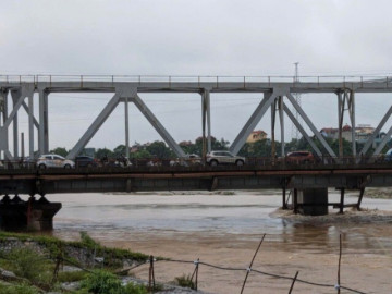 Cầu Đuống xuống cấp nghiêm trọng, người dân lo sợ 