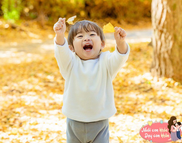 Khuyến khích trẻ tìm tòi và học hỏi.