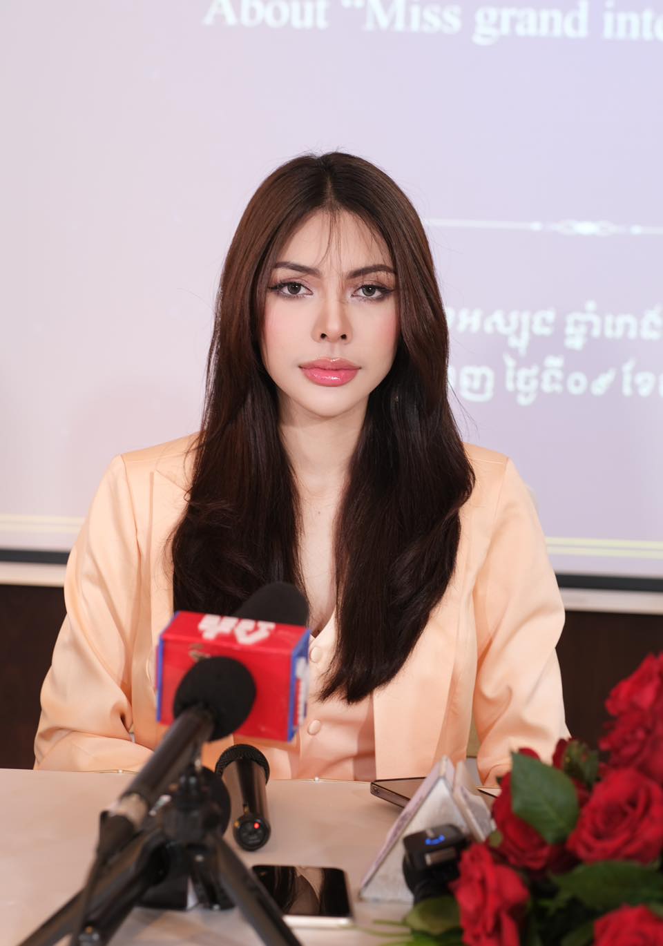 Drama không hồi kết: Miss Grand Campuchia 