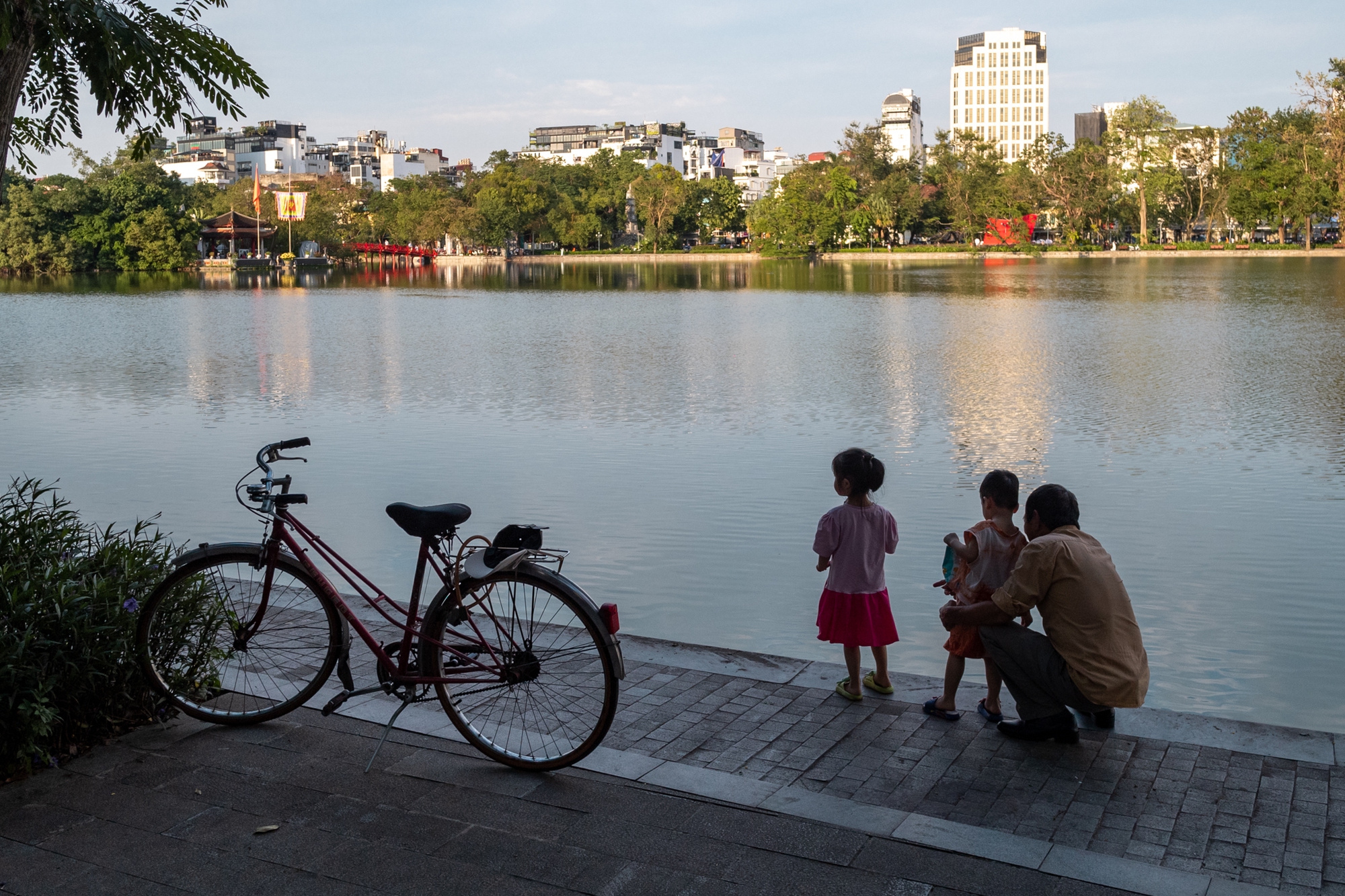 Hỏi nhanh người dân yêu Hà Nội nhất vì điều gì: Thì ra là những thứ rất bình dị này!- Ảnh 6.