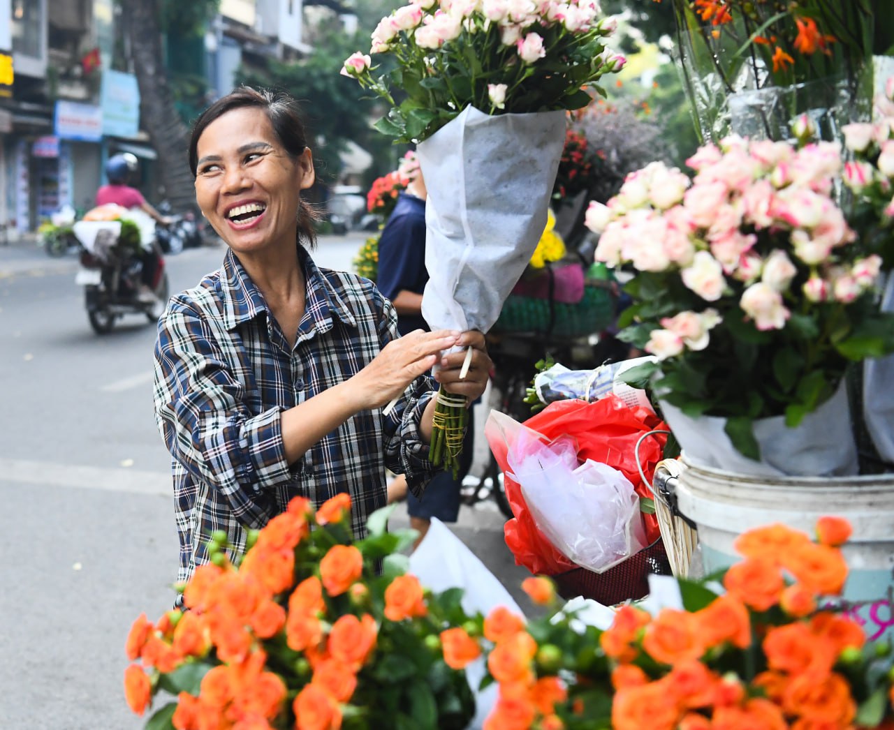 Hỏi nhanh người dân yêu Hà Nội nhất vì điều gì: Thì ra là những thứ rất bình dị này!- Ảnh 10.