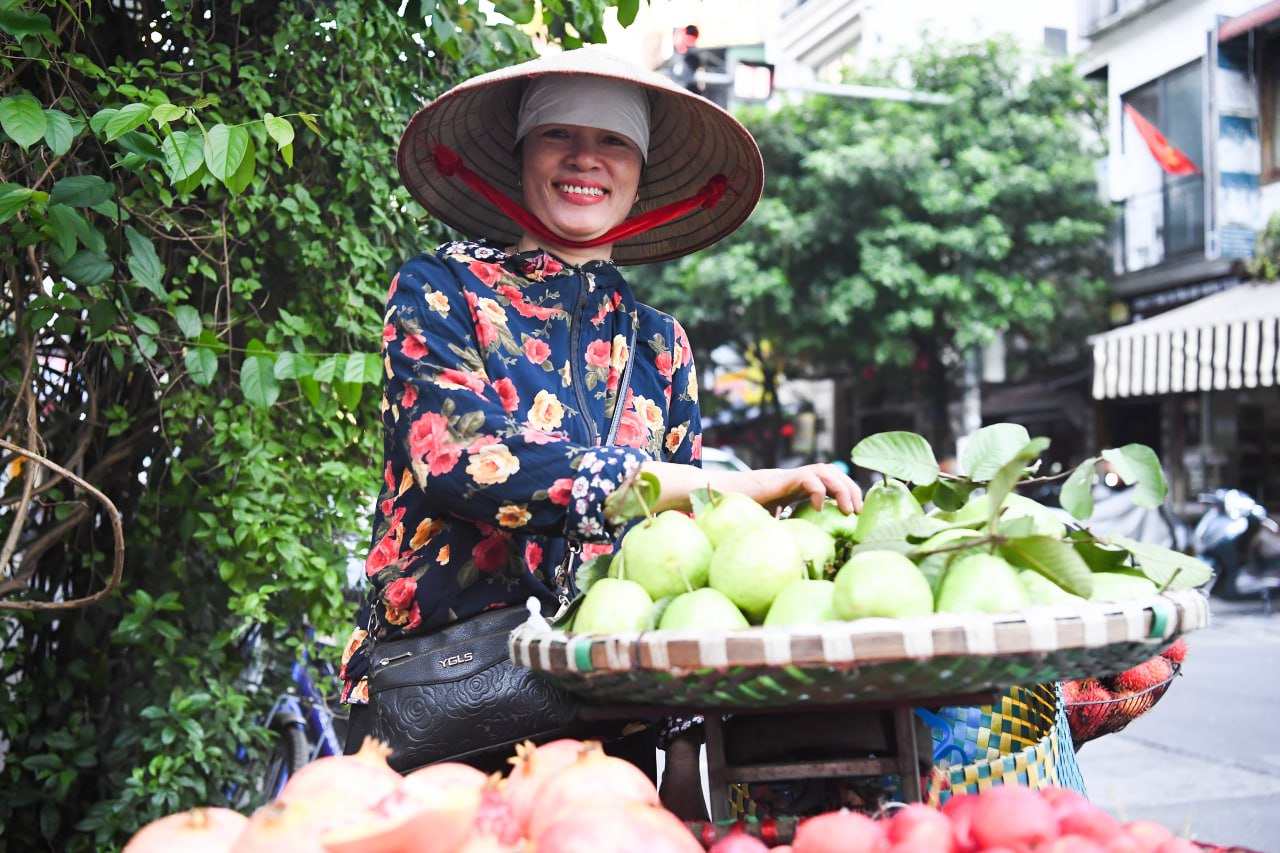 Hỏi nhanh người dân yêu Hà Nội nhất vì điều gì: Thì ra là những thứ rất bình dị này!- Ảnh 11.