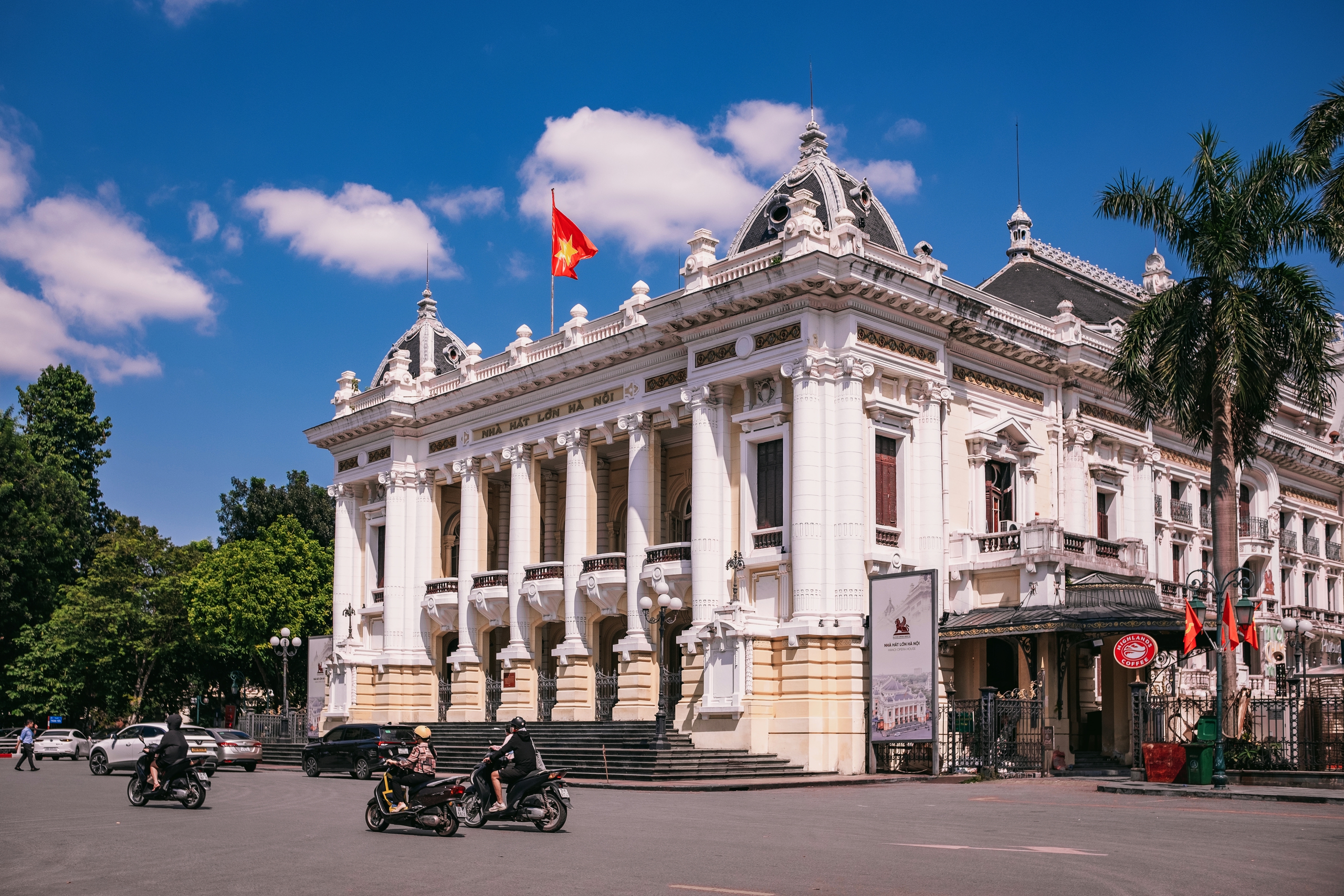 Hà Nội 70 năm sau Ngày Giải phóng: Những biểu tượng vẫn sống mãi với thời gian- Ảnh 24.