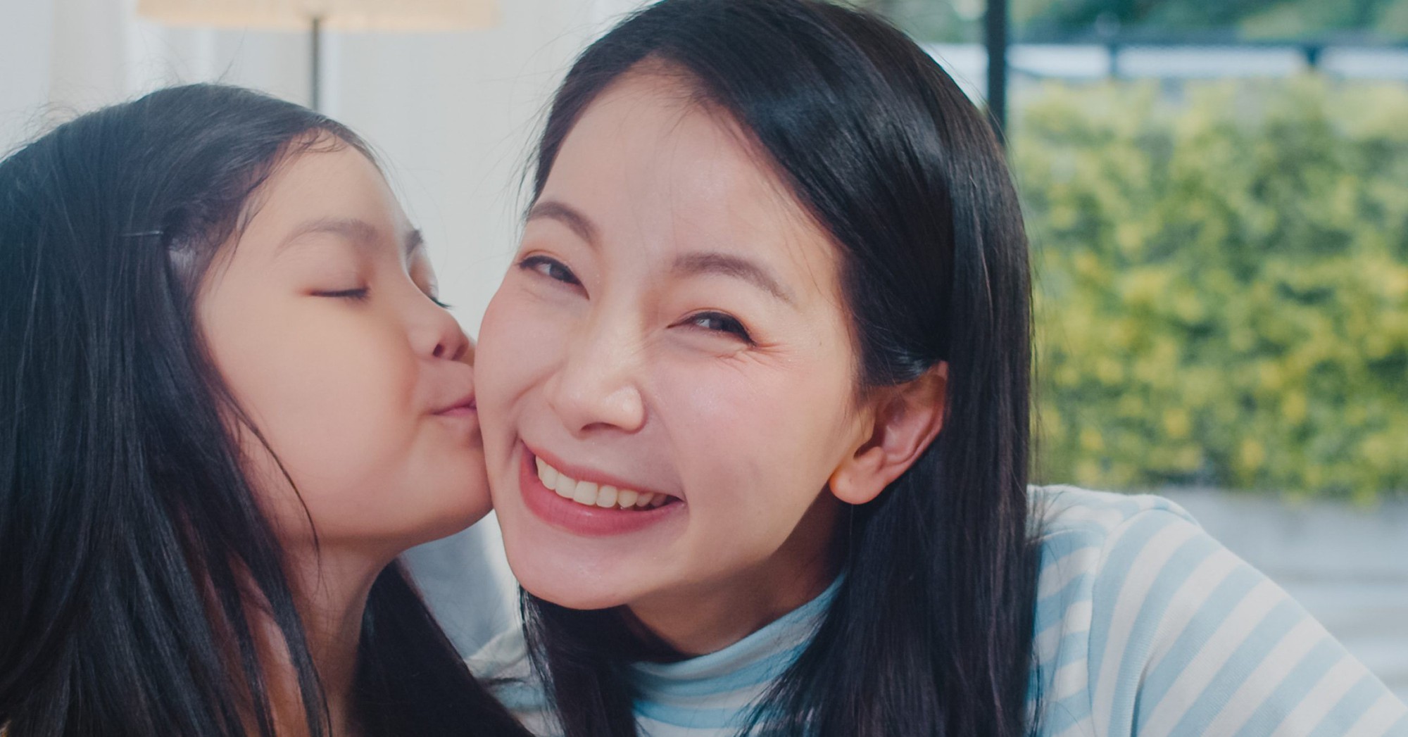 10 bài học quan trọng trong cuộc sống chỉ người mẹ mạnh mẽ mới dạy được con