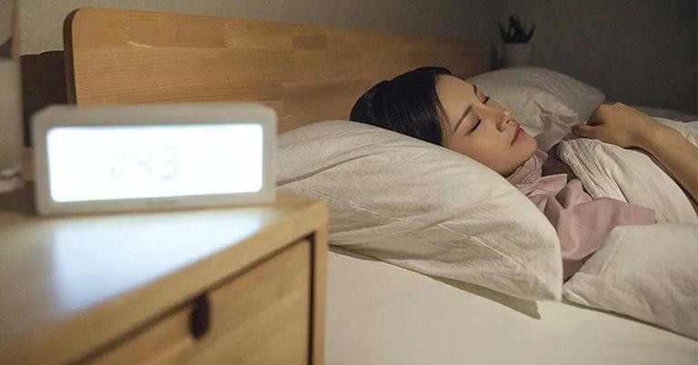 Hóa ra thức khuya không phải là 11h hay 12h đêm, người có tuổi thọ ngắn thường có 4 đặc điểm chung khi ngủ