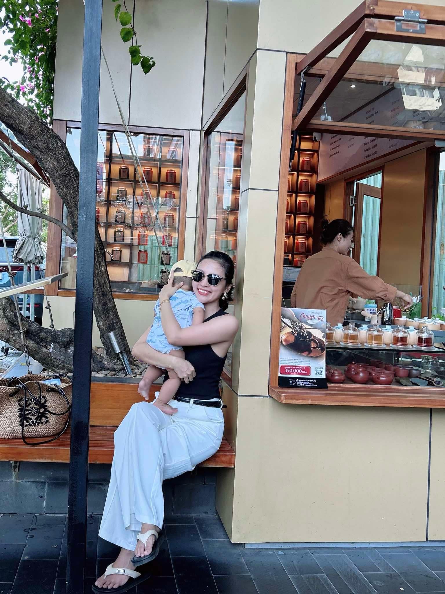 Mẹ bỉm từng không có tư duy bếp núc, nấu ăn âm điểm nhưng em bé 10 tháng đã khiến mẹ thay đổi thế này!- Ảnh 1.