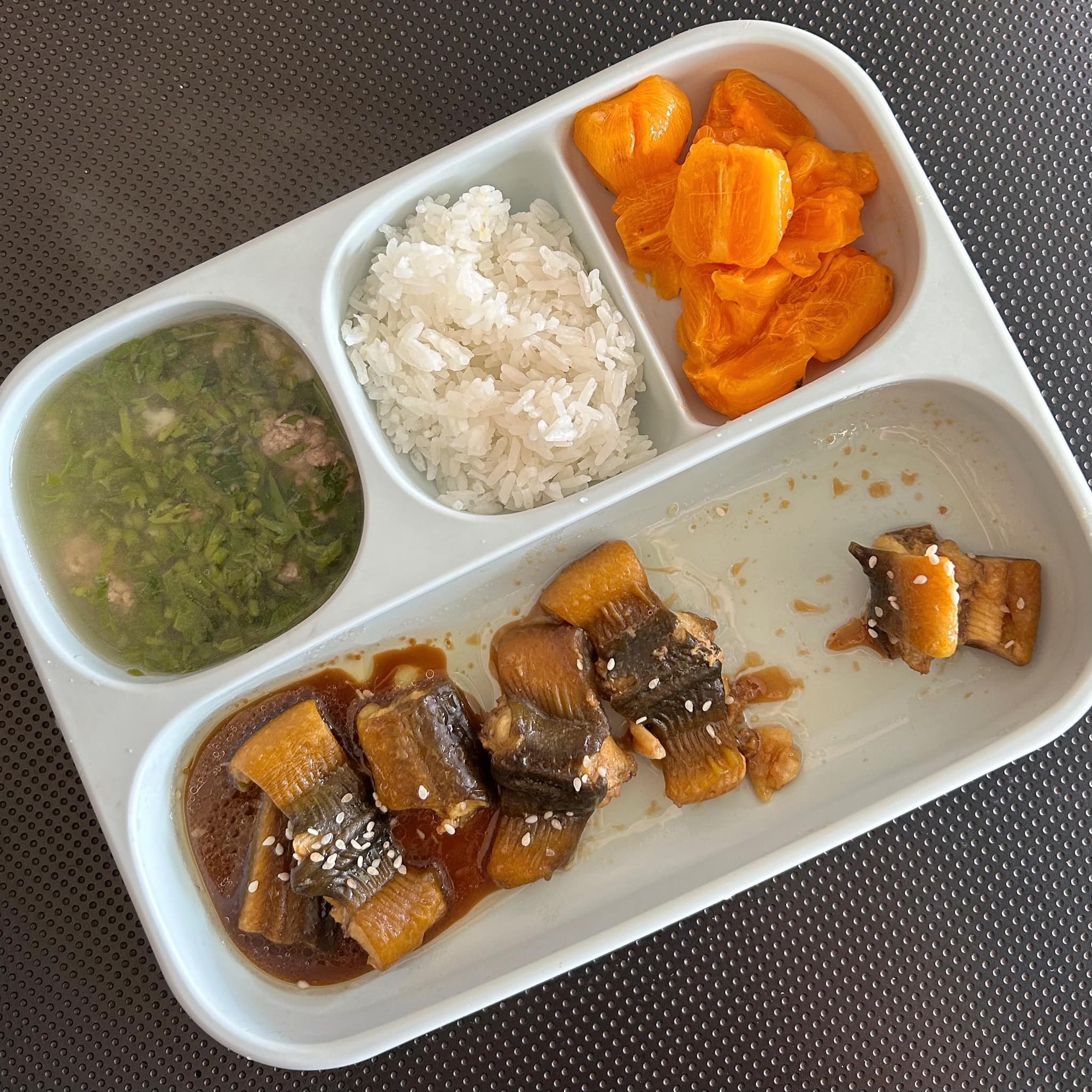 Mẹ bỉm từng không có tư duy bếp núc, nấu ăn âm điểm nhưng em bé 10 tháng đã khiến mẹ thay đổi thế này!- Ảnh 17.