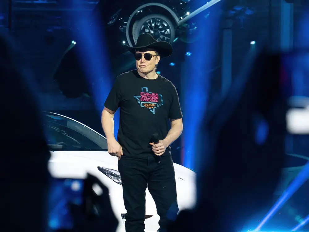 Elon Musk ở tuổi 44 cường tráng, phong độ như thanh niên, dân tình khám phá bí quyết khỏe mạnh liền hiểu ngay tại sao- Ảnh 1.