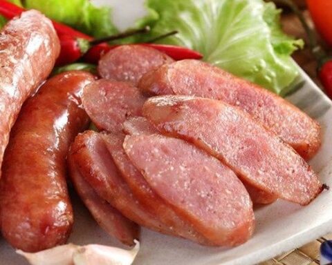 Axit uric cao là do ăn sáng sai cách? BS nói có 2 món ăn sáng là thủ phạm cần loại bỏ gấp