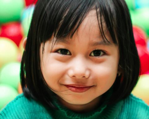 Hàng loạt “trẻ em chế tạo sẵn” đang được sản xuất: Hãy tưởng tượng hậu quả khủng khiếp đến mức nào!