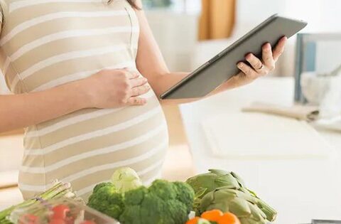 Chế độ ăn cho thai phụ mắc hội chứng truyền máu song thai