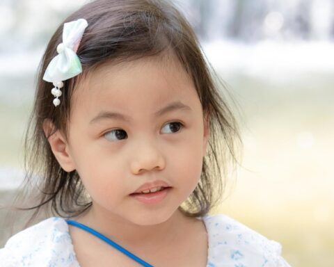 5 câu nói này quá “nguy hiểm”! Trẻ con thường nói, lớn lên dự báo sẽ gặp nhiều khổ cực