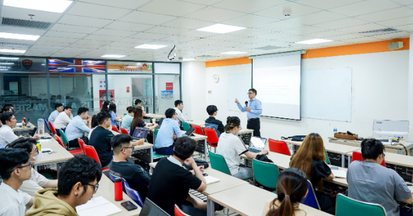 Nâng cao tính ứng dụng chuyên môn cùng chương trình thạc sĩ quan hệ công chúng