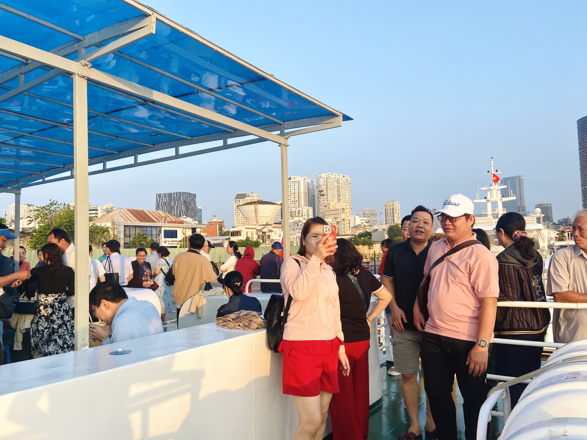Từ Bến Nhà Rồng mất gần 7 tiếng để đi Côn Đảo nhưng lại tiết kiệm hơn 1/2 vé máy bay, liệu có đáng thử?- Ảnh 8.