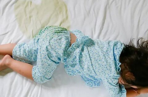 Nguyên nhân và giải pháp điều trị tiểu không tự chủ ở trẻ em