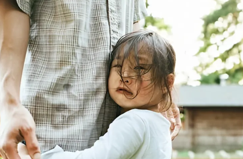 Trẻ em “có vấn đề” thường phát ra 5 tín hiệu cầu cứu trước khi tuyệt vọng, cha mẹ hay vô ý bỏ qua