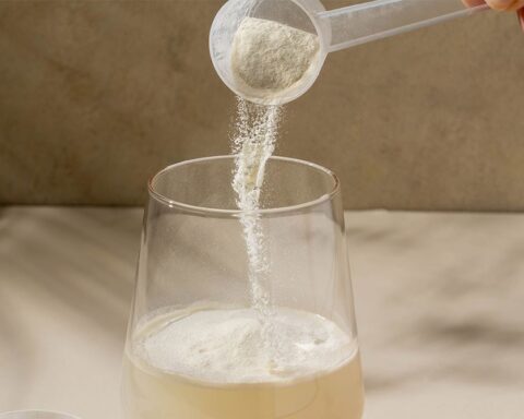 Phụ nữ sau tuổi 40 nên duy trì 5 thói quen tăng collagen, đến tuổi 60 đảm bảo da vẫn rất đẹp