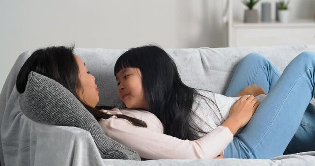 Làm 3 điều trước khi ngủ, con tôi từ lơ mơ trở thành 