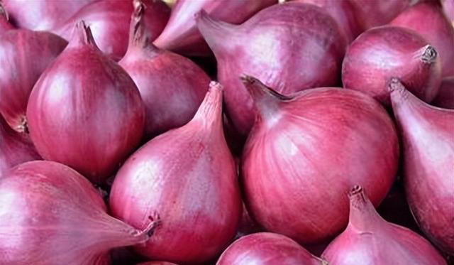 Người sau 50 tuổi thà nhịn đói còn hơn ăn 4 loại rau quả này, rất hại cho dạ dày- Ảnh 2.
