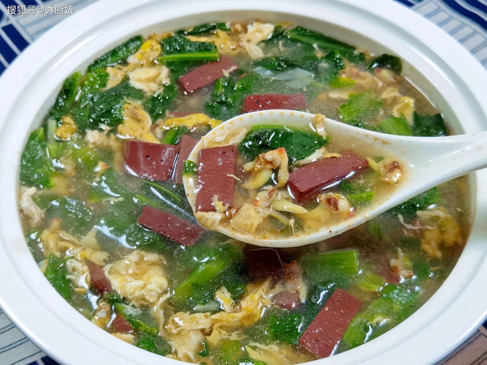 Nấu và ăn nhiều 4 món rau bổ gan: Làm giảm chứng nóng gan, giúp ngủ ngon, vừa bổ dưỡng lại rẻ tiền- Ảnh 8. Nấu và ăn nhiều 4 món rau bổ gan: Làm giảm chứng nóng gan, giúp ngủ ngon, vừa bổ dưỡng lại rẻ tiền- Ảnh 8.