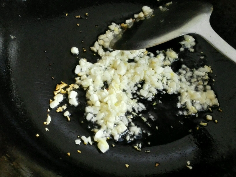 Nấu và ăn nhiều 4 món rau bổ gan: Làm giảm chứng nóng gan, giúp ngủ ngon, vừa bổ dưỡng lại rẻ tiền- Ảnh 12. Nấu và ăn nhiều 4 món rau bổ gan: Làm giảm chứng nóng gan, giúp ngủ ngon, vừa bổ dưỡng lại rẻ tiền- Ảnh 12.