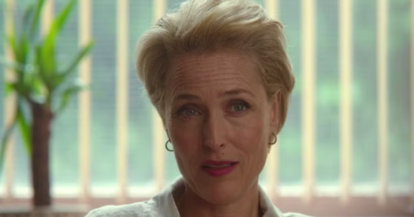 Xem phim Sex Education, tôi thấy ái ngại cho kiểu dạy con của chị hàng xóm: Đúng như tôi dự đoán, 2 mẹ con chị đã cãi vã om sòm