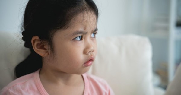 Nghiên cứu của Mỹ: 3 sai lầm âm thầm “kéo tụt” trí thông minh của con, rất nhiều cha mẹ đang vô tình mắc phải