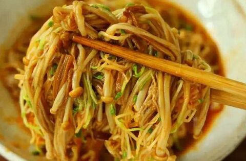 Trời nóng, bạn nên ăn món này: Chỉ cần trộn đều cùng nước sốt “gây ghiền” là có món ăn giòn, mát lại đẹp da