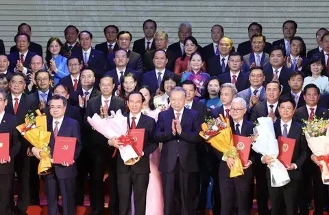 Công bố Bí thư, Chủ tịch UBND các tỉnh, thành phố mới sau sáp nhập