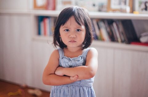 Phát hiện đáng kinh ngạc: Thứ thực sự hủy hoại tương lai con trẻ chính là 3 dạng “năng lượng đen” này từ cha mẹ!