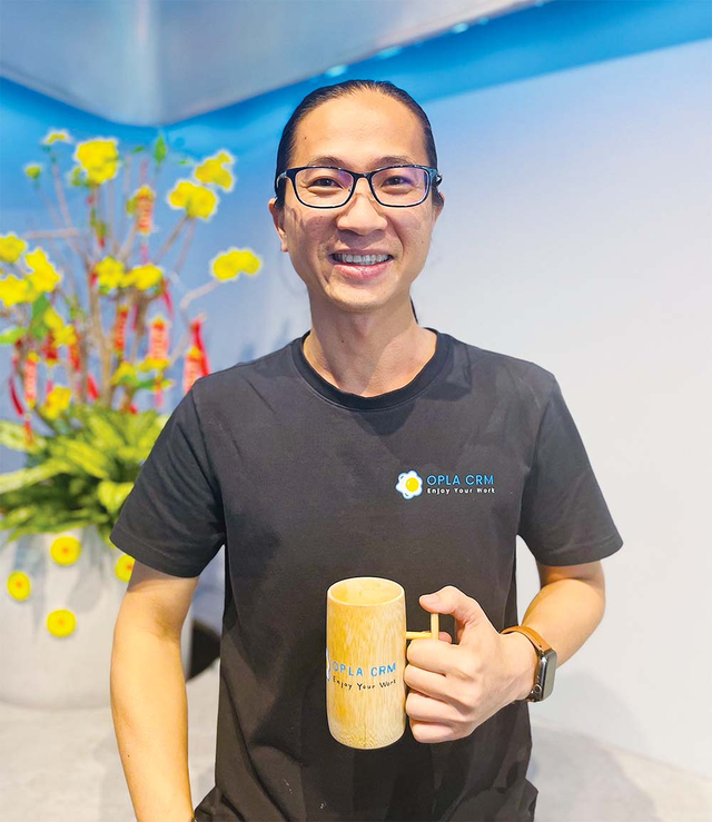 Bố của giám đốc 13 tuổi là ai mà có cách dạy con không phải gia đình nào cũng theo được?- Ảnh 2.