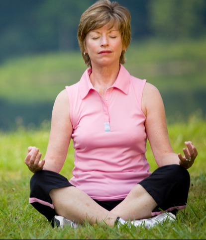 Mãn kinh năm 39 tuổi, tôi lúc nhớ lúc quên: Không dùng liệu pháp như chị em khác, tôi làm 7 việc để 