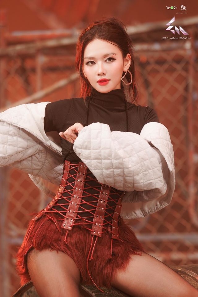 Bóc trần 1 Em Xinh: Từng có mối tình chú - cháu với 1 Anh Trai, bỏ rơi người yêu vì lý do này- Ảnh 2.