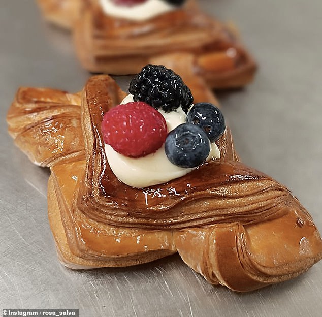 Tất tần tật bên trong 