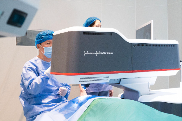 SILK – Mổ cận bằng laser năng lượng thấp: Giải pháp hiện đại cho người năng động- Ảnh 2. SILK – Mổ cận bằng laser năng lượng thấp: Giải pháp hiện đại cho người năng động- Ảnh 2.