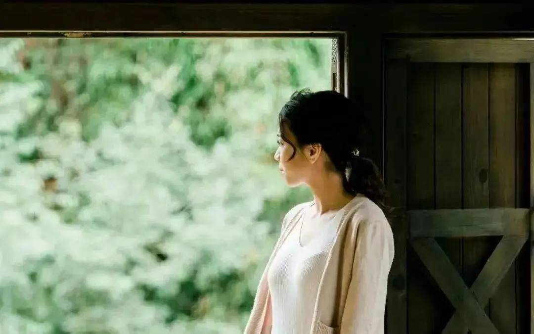 Hầu hết phụ nữ dễ mắc bệnh nghiêm trọng đều có 4 thói quen này. Hy vọng bạn không có bất kỳ thói quen nào!- Ảnh 1. Hầu hết phụ nữ dễ mắc bệnh nghiêm trọng đều có 4 thói quen này. Hy vọng bạn không có bất kỳ thói quen nào!- Ảnh 1.