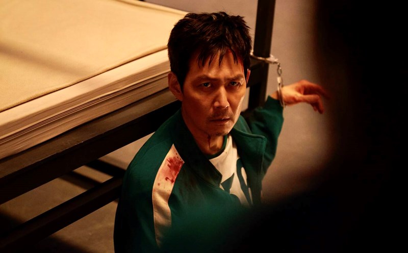 Squid Game 3 bị chê bai tan nát: Cái kết đạp đổ cả bom tấn, danh tính người nhận bão gạch đá gây bất ngờ- Ảnh 5.