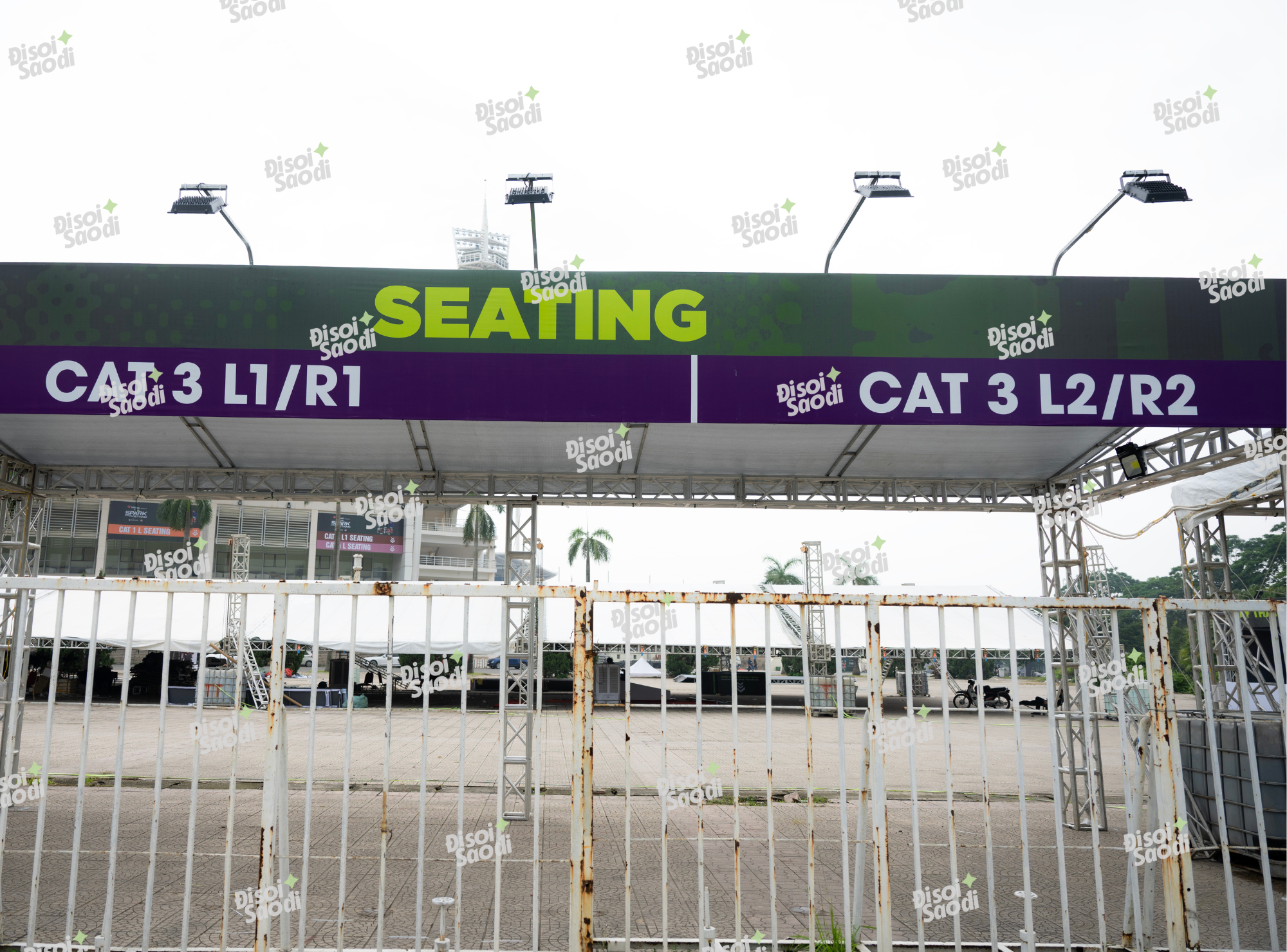 ĐỘC QUYỀN: Siêu sân khấu mega concert có G-Dragon đang được dựng tại Mỹ Đình, chỉ còn 5 ngày nữa Việt Nam sẽ đón 