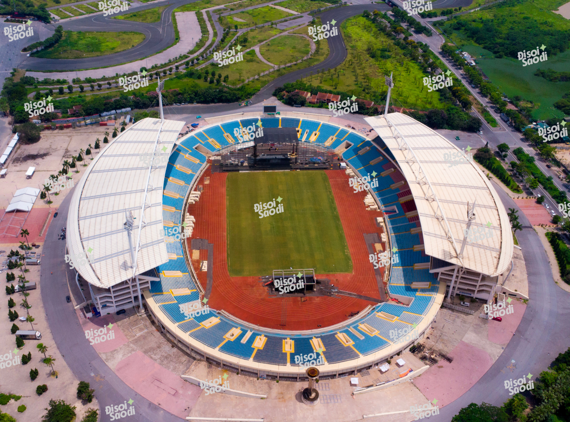 ĐỘC QUYỀN: Siêu sân khấu mega concert có G-Dragon đang được dựng tại Mỹ Đình, chỉ còn 5 ngày nữa Việt Nam sẽ đón 