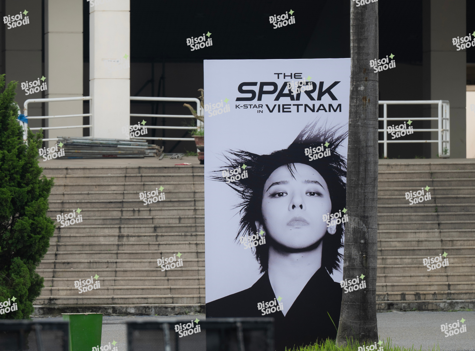 ĐỘC QUYỀN: Siêu sân khấu mega concert có G-Dragon đang được dựng tại Mỹ Đình, chỉ còn 5 ngày nữa Việt Nam sẽ đón 