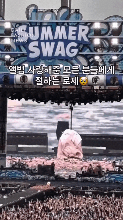 “Luỵ” mưa Hà Nội, G-Dragon sang Hàn đốt cháy sân khấu dưới làn nước, mỹ nhân hát hay nhất BLACKPINK cũng tham gia!- Ảnh 9. “Luỵ” mưa Hà Nội, G-Dragon sang Hàn đốt cháy sân khấu dưới làn nước, mỹ nhân hát hay nhất BLACKPINK cũng tham gia!- Ảnh 9.