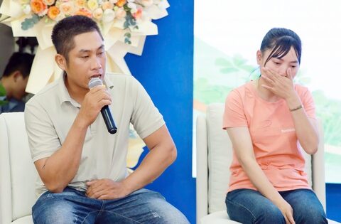 Vô tinh sau quai bị, người đàn ông bất ngờ đón con nhờ “vài chiến binh” cuối cùng