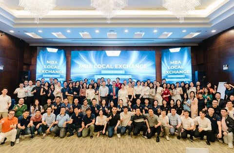 “Kho dữ liệu sống” và cơ hội từ bạn đồng môn MBA