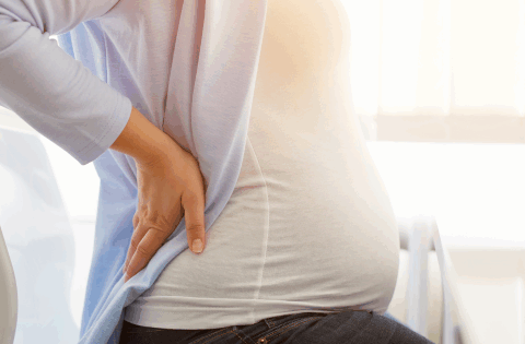 Tư thế sinh hoạt đúng cách giúp mẹ bầu giảm đau lưng