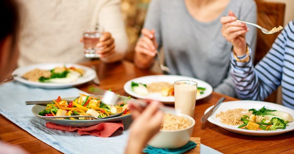 7 thói quen bác sĩ đột quỵ khuyên bạn tránh càng nhiều càng tốt