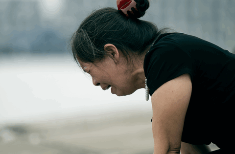 “Về với chị đi, nằm dưới lạnh lắm em ơi…” – Đau lòng tiếng gọi người thân dưới chân cầu Bãi Cháy