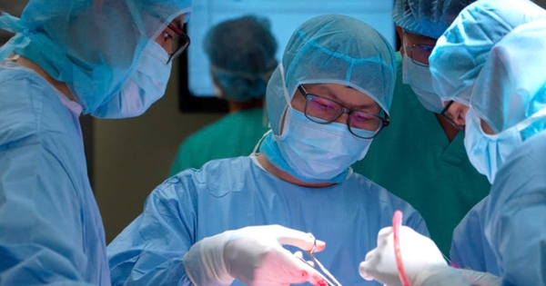 Phối hợp Can thiệp mạch và công nghệ Navigation, bác sĩ bóc trọn khối u não to 6cm, bệnh nhân hồi phục ngoạn mục