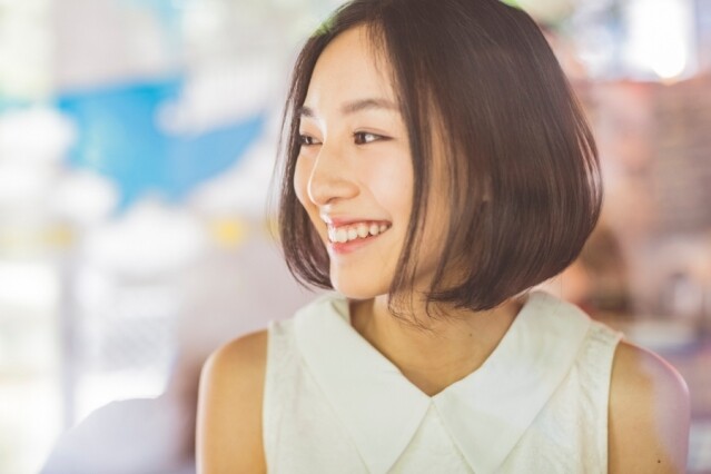 Người phụ nữ 56 tuổi chi tiền triệu cho miếng dán 